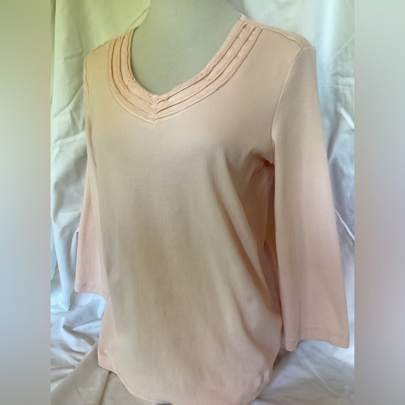 Coldwater Creek pink ruffle trim v neck stretch top size Small Soft New - Picture 2 of 9